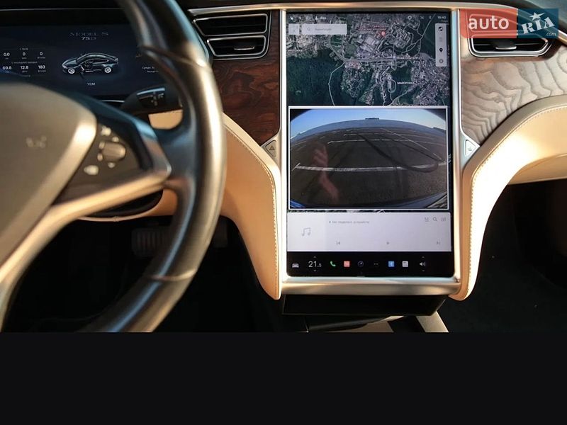 Лифтбек Tesla Model S 2017 в Львове фото 32 Лифтбек Tesla Model S 2017 в Львове