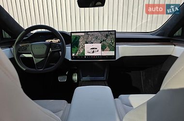 Лифтбек Tesla Model S 2024 в Киеве фото 6 Лифтбек Tesla Model S 2024 в Киеве