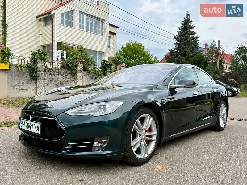 Лифтбек Tesla Model S 2014 в Одессе