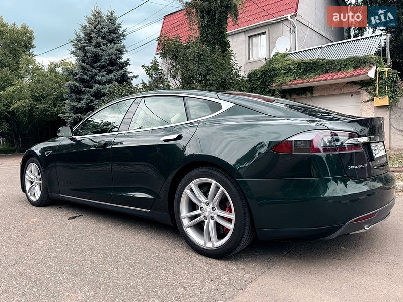 Лифтбек Tesla Model S 2014 в Одессе