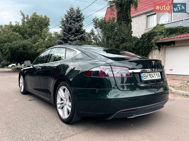 Лифтбек Tesla Model S 2014 в Одессе