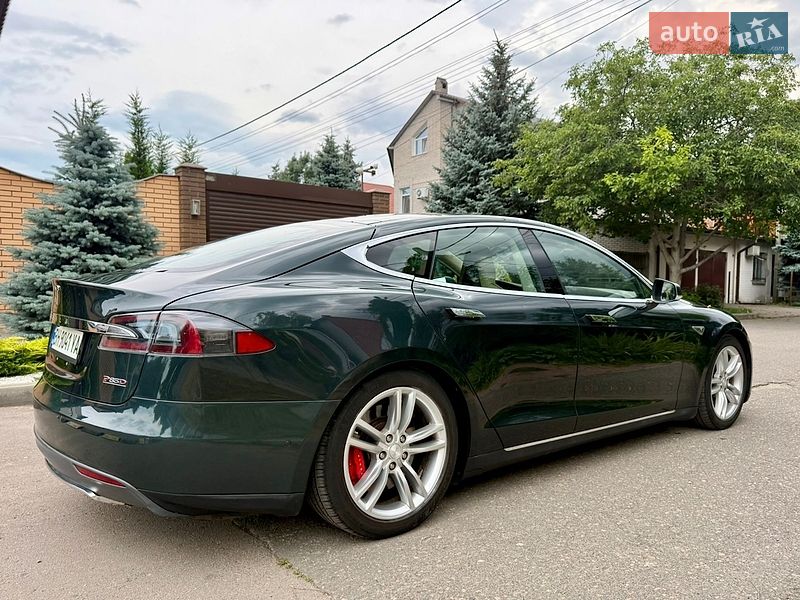 Лифтбек Tesla Model S 2014 в Одессе