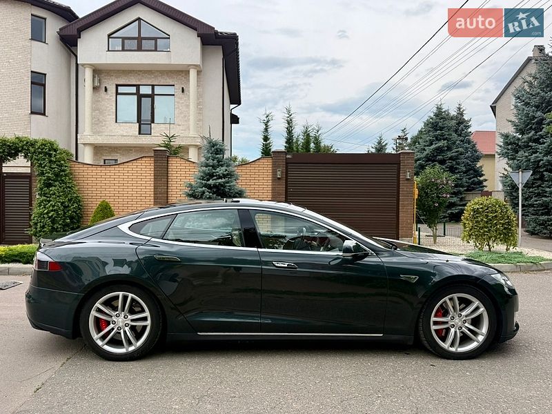 Лифтбек Tesla Model S 2014 в Одессе
