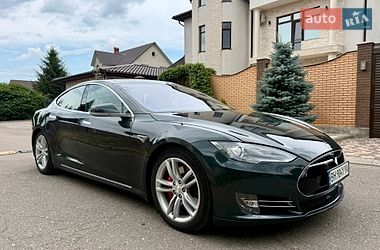Лифтбек Tesla Model S 2014 в Одессе