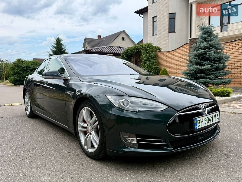 Лифтбек Tesla Model S 2014 в Одессе