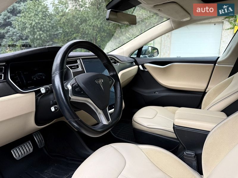 Лифтбек Tesla Model S 2014 в Одессе