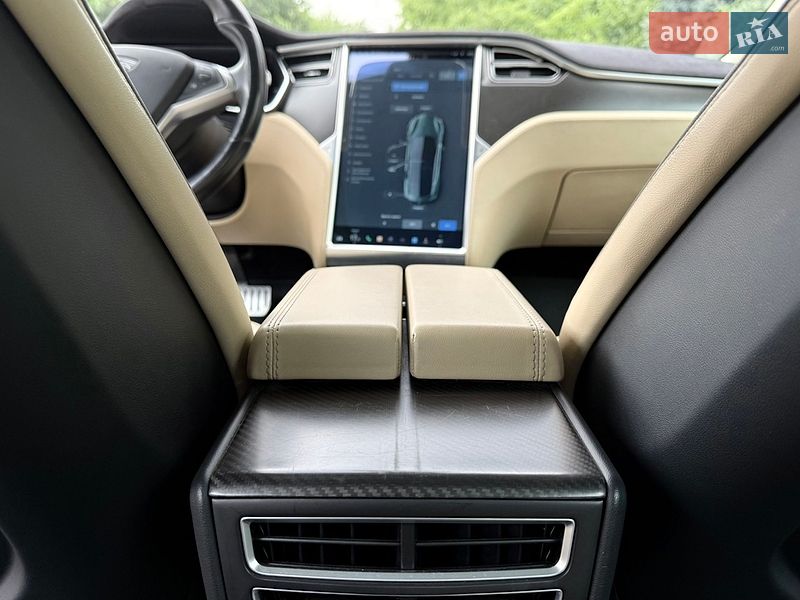 Лифтбек Tesla Model S 2014 в Одессе