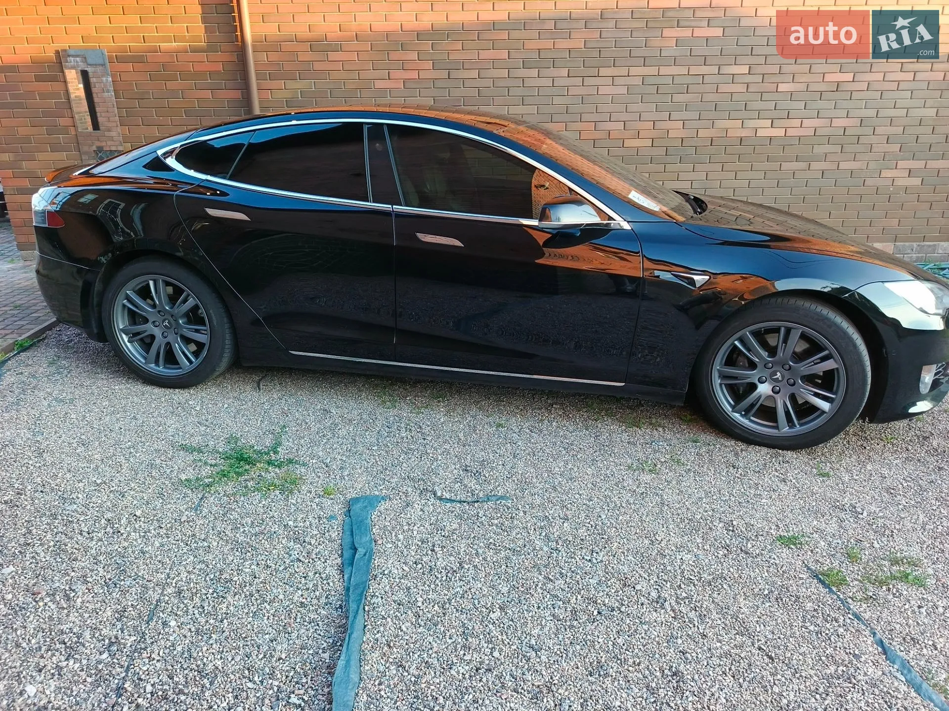 2021 Tesla Model S - мініатюра 12