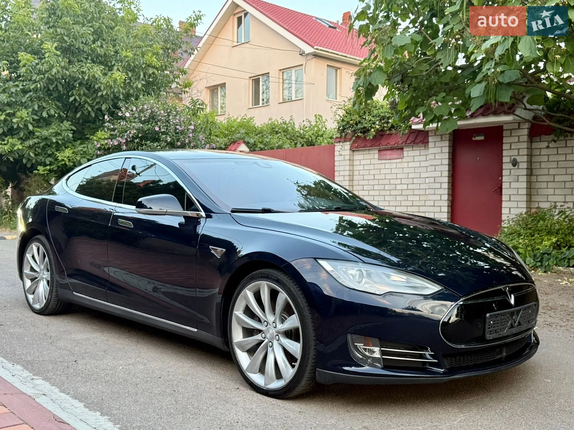 2015 Tesla Model S - мініатюра 10