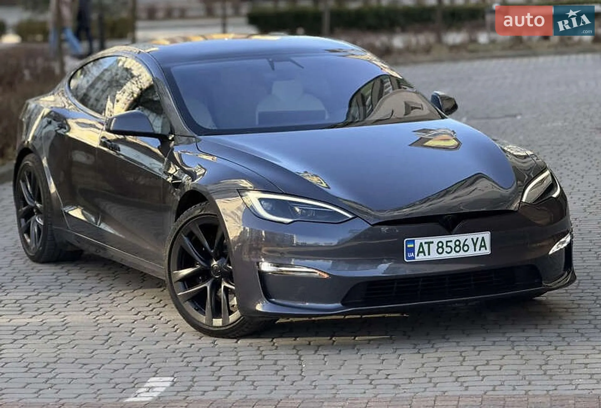 2022 Tesla Model S - мініатюра 2