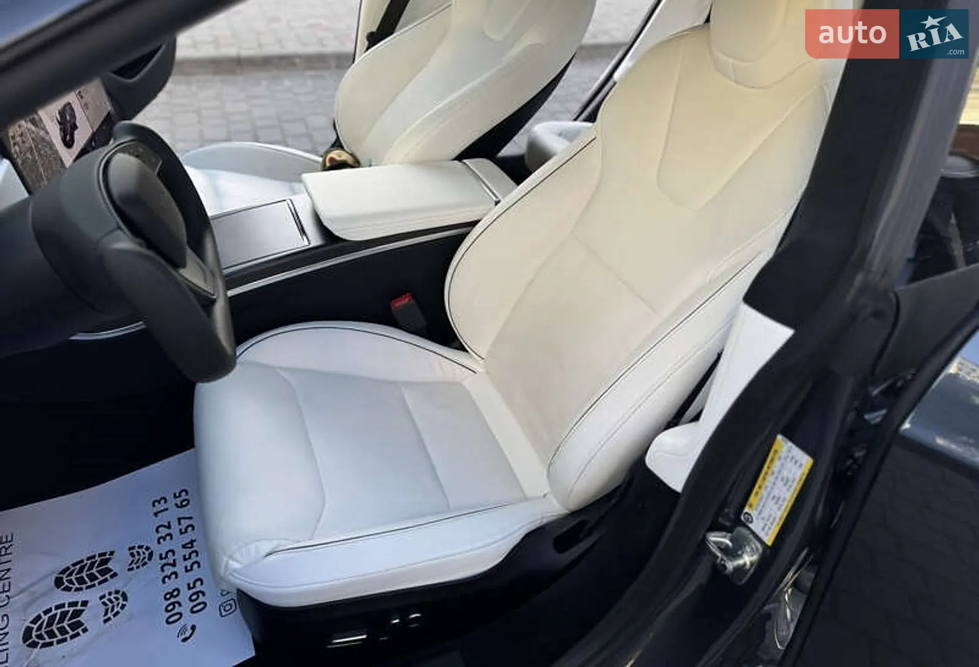 2022 Tesla Model S - мініатюра 17