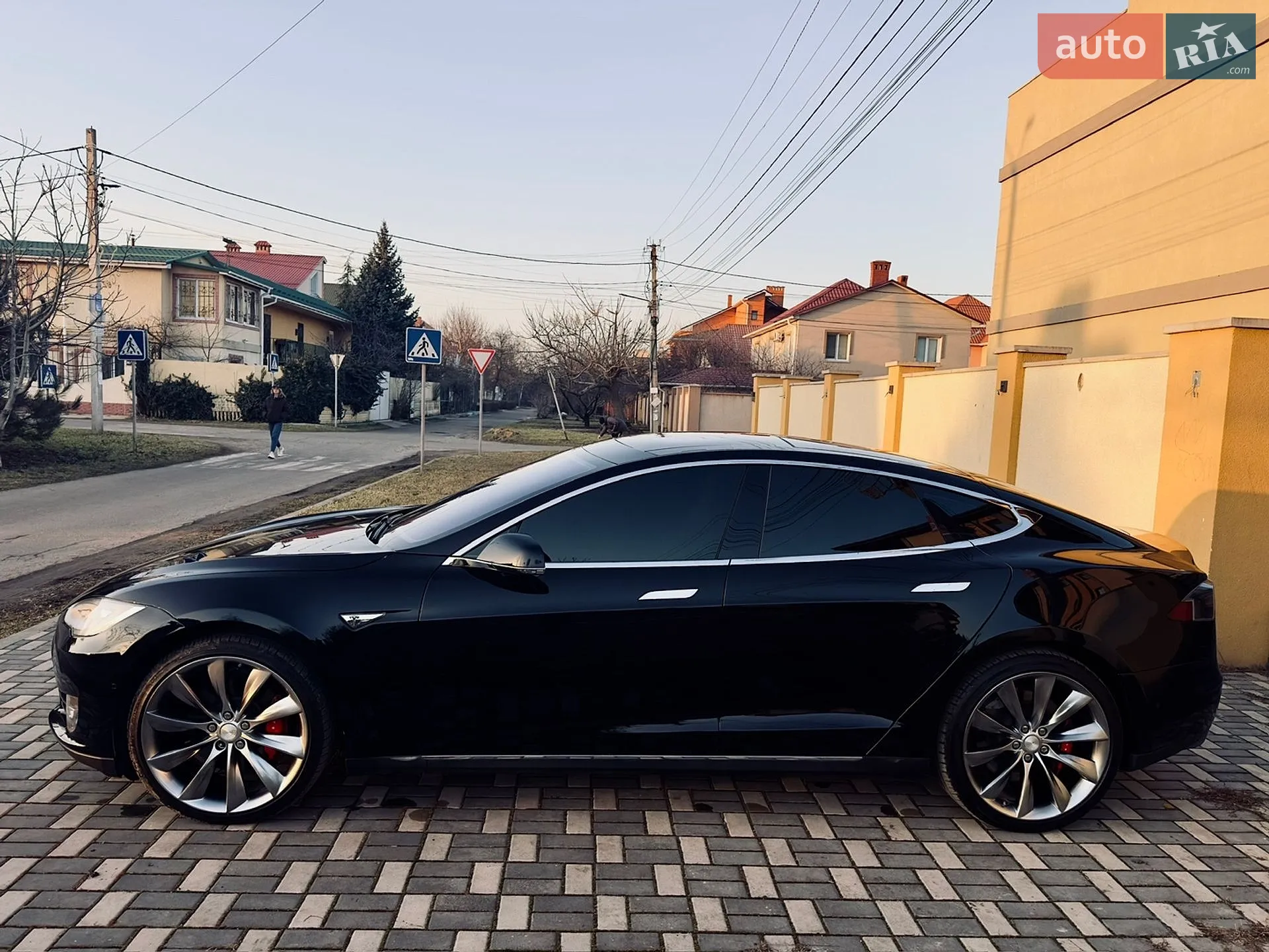 2014 Tesla Model S - мініатюра 3