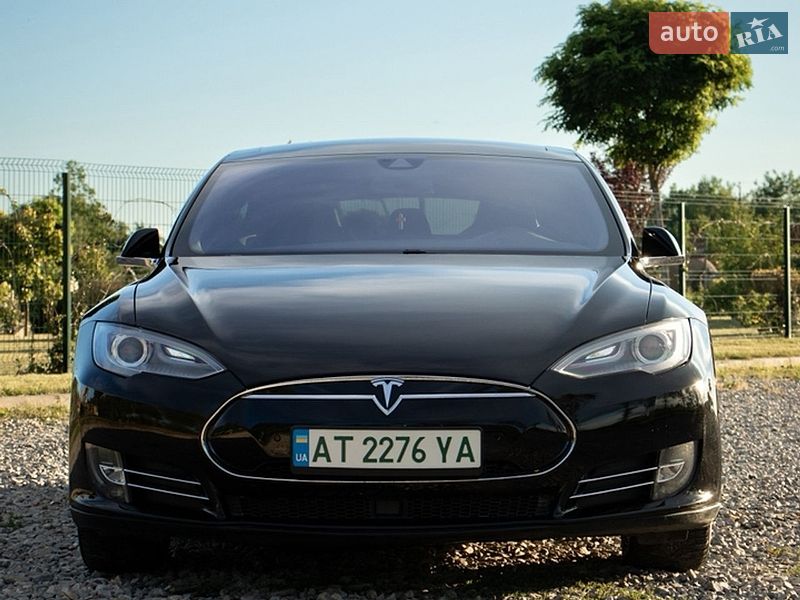 Ліфтбек Tesla Model S 2015 в Богородчанах фото Ліфтбек Tesla Model S 2015 в Богородчанах