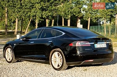 Ліфтбек Tesla Model S 2015 в Богородчанах фото 5 Ліфтбек Tesla Model S 2015 в Богородчанах