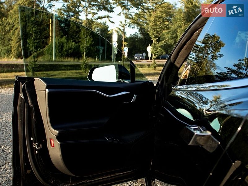 Ліфтбек Tesla Model S 2015 в Богородчанах фото 8 Ліфтбек Tesla Model S 2015 в Богородчанах