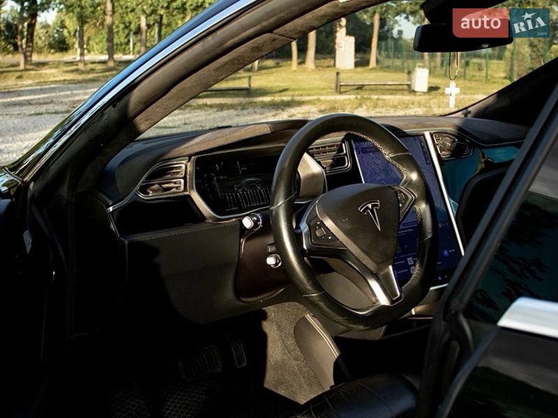 Ліфтбек Tesla Model S 2015 в Богородчанах фото 9 Ліфтбек Tesla Model S 2015 в Богородчанах