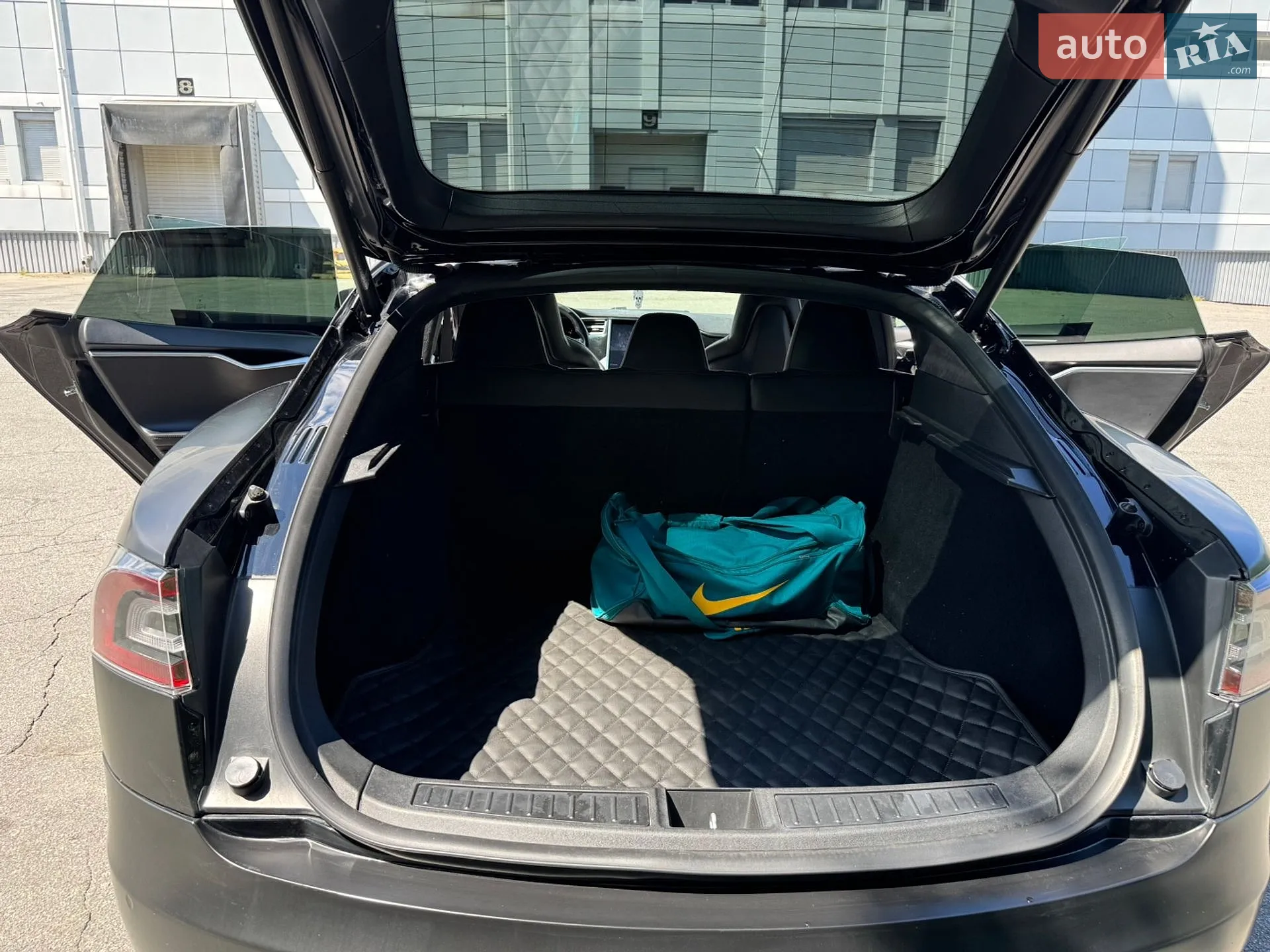 2015 Tesla Model S - мініатюра 25