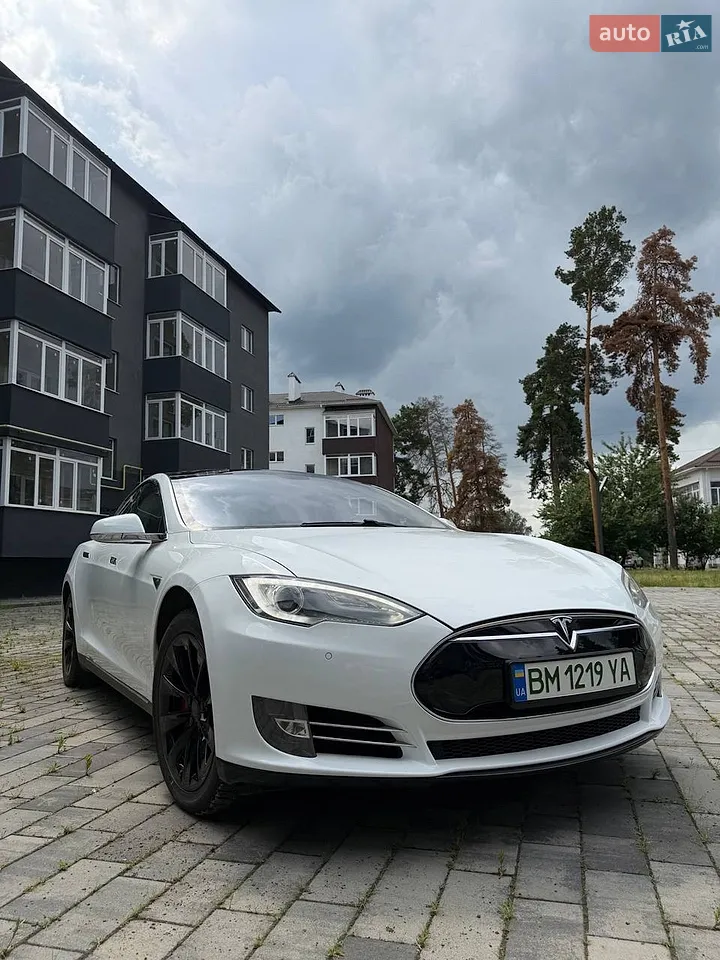 2015 Tesla Model S - мініатюра 23