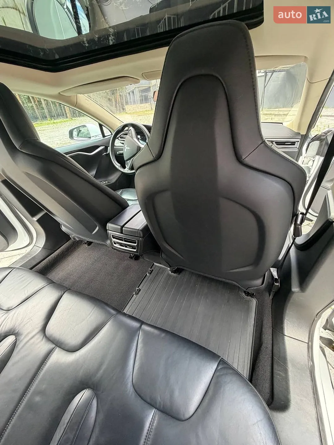 2014 Tesla Model S - мініатюра 6