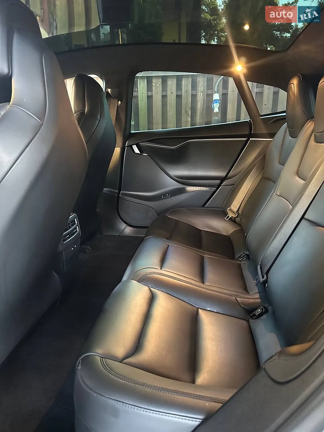2019 Tesla Model S - мініатюра 16