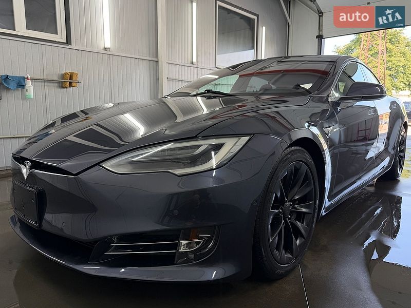 Ліфтбек Tesla Model S 2018 в Дрогобичі фото 8 Ліфтбек Tesla Model S 2018 в Дрогобичі