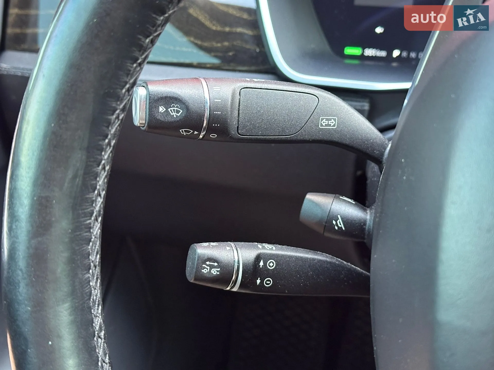 2016 Tesla Model S - мініатюра 31