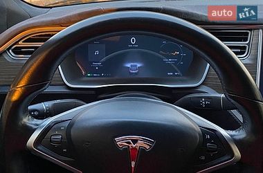 Лифтбек Tesla Model S 2015 в Владимире
