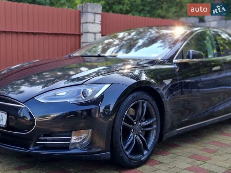 Tesla Model S 2015 Tesla Model S 2015