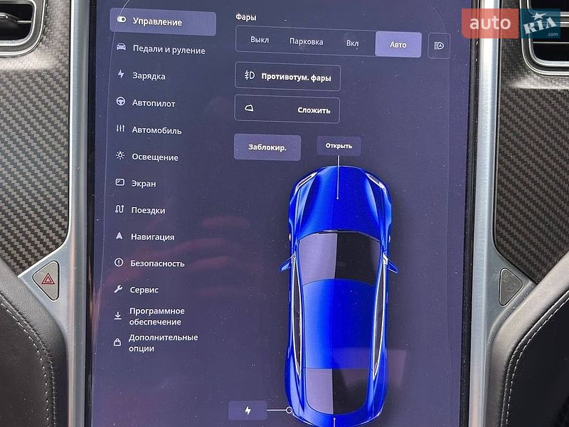 Лифтбек Tesla Model S 2016 в Киеве