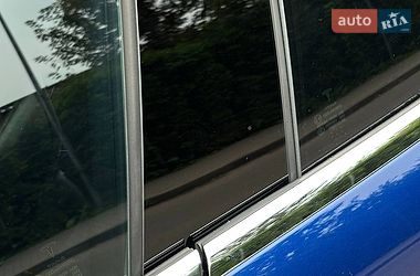 Лифтбек Tesla Model S 2016 в Киеве