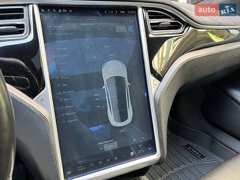Лифтбек Tesla Model S 2015 в Киеве фото 17 Лифтбек Tesla Model S 2015 в Киеве