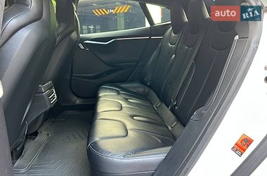 Лифтбек Tesla Model S 2015 в Киеве фото 10 Лифтбек Tesla Model S 2015 в Киеве