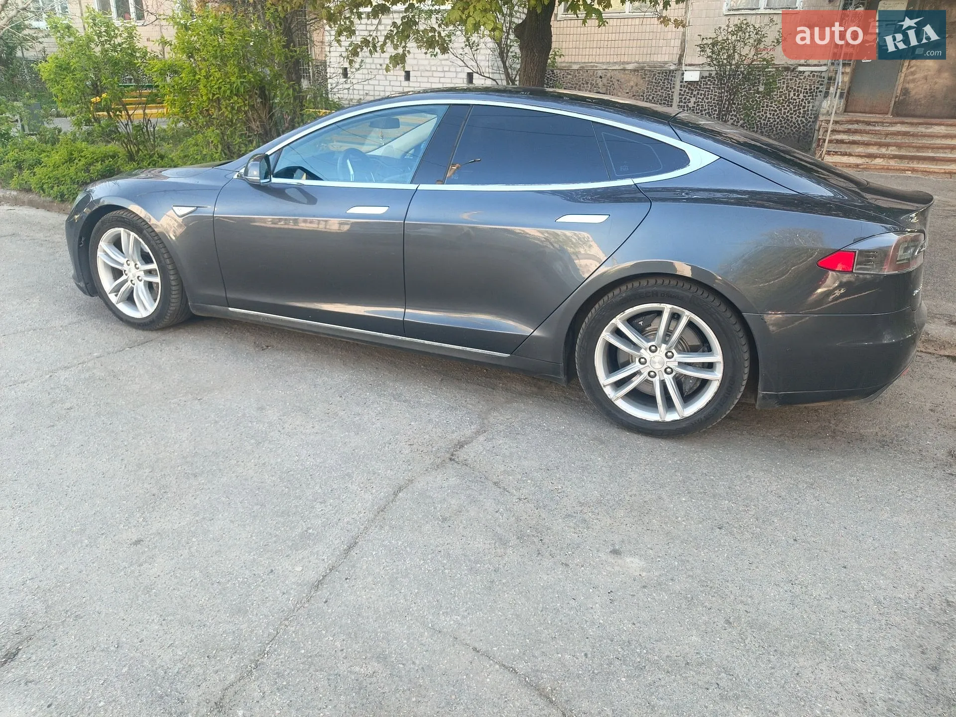 2016 Tesla Model S - мініатюра 3
