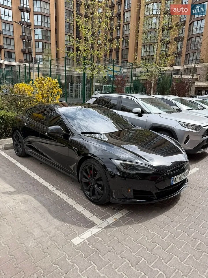 2015 Tesla Model S - мініатюра 16