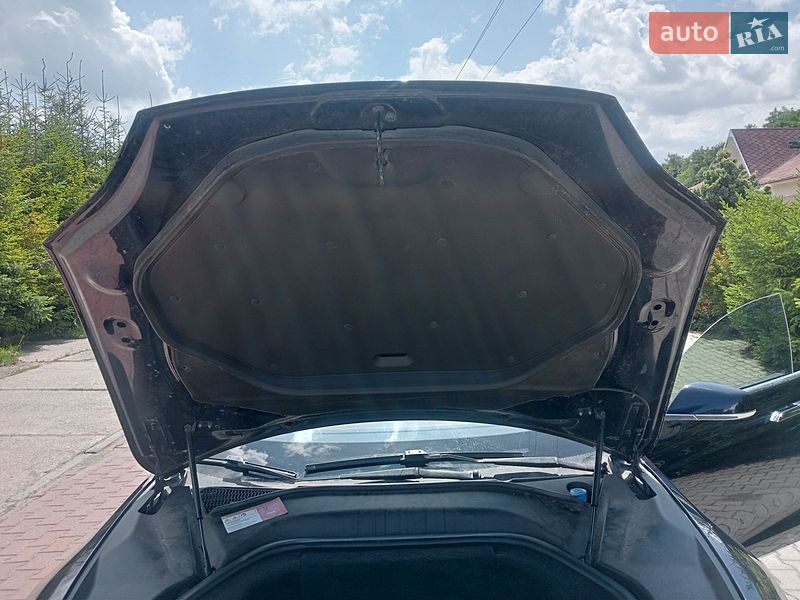 Ліфтбек Tesla Model S 2013 в Шепетівці