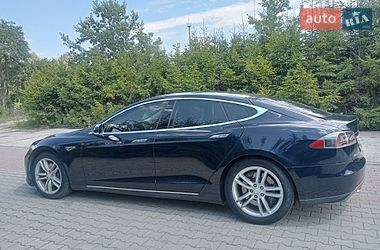 Ліфтбек Tesla Model S 2013 в Шепетівці