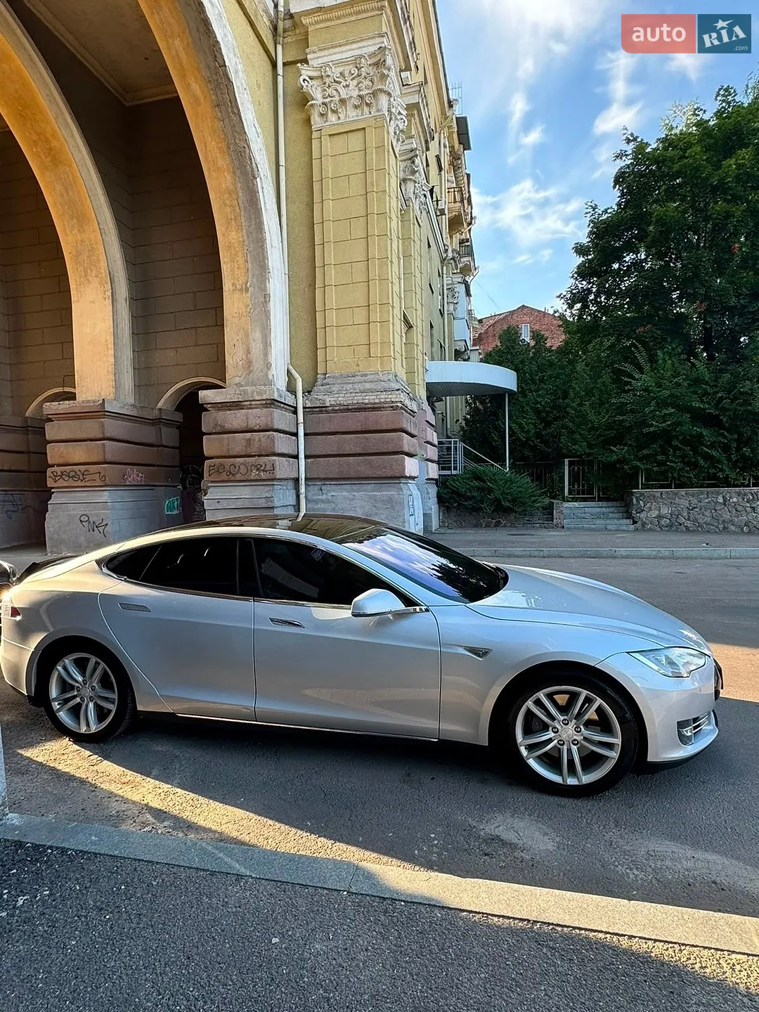 2013 Tesla Model S - мініатюра 2