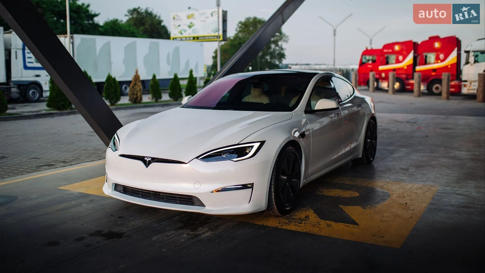 2022 Tesla Model S - мініатюра 29
