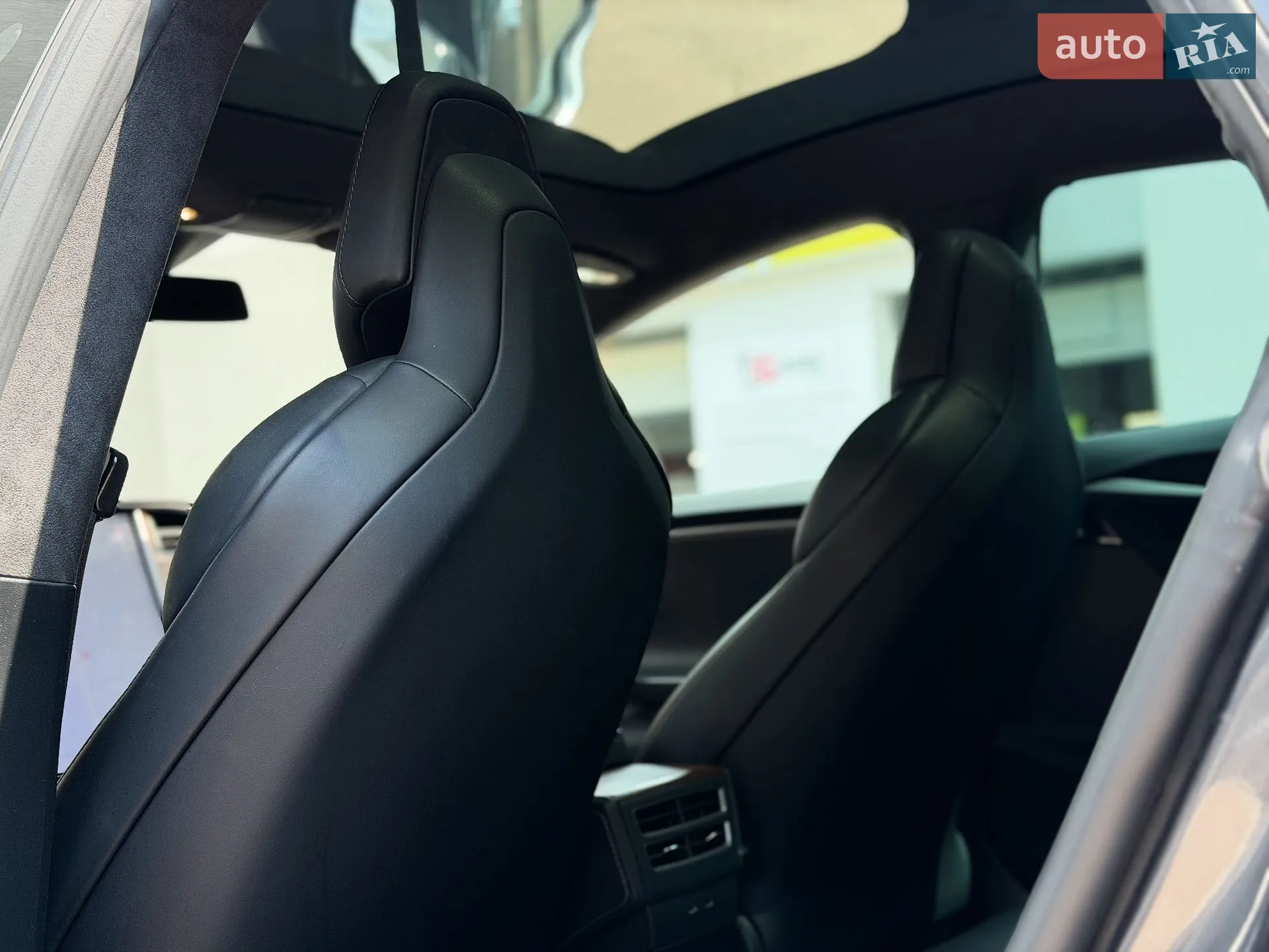 2019 Tesla Model S - мініатюра 17