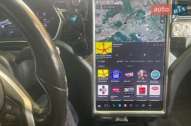 Лифтбек Tesla Model S 2016 в Житомире