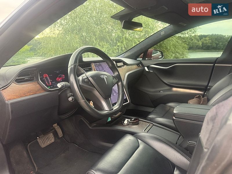 Ліфтбек Tesla Model S 2018 в Києві