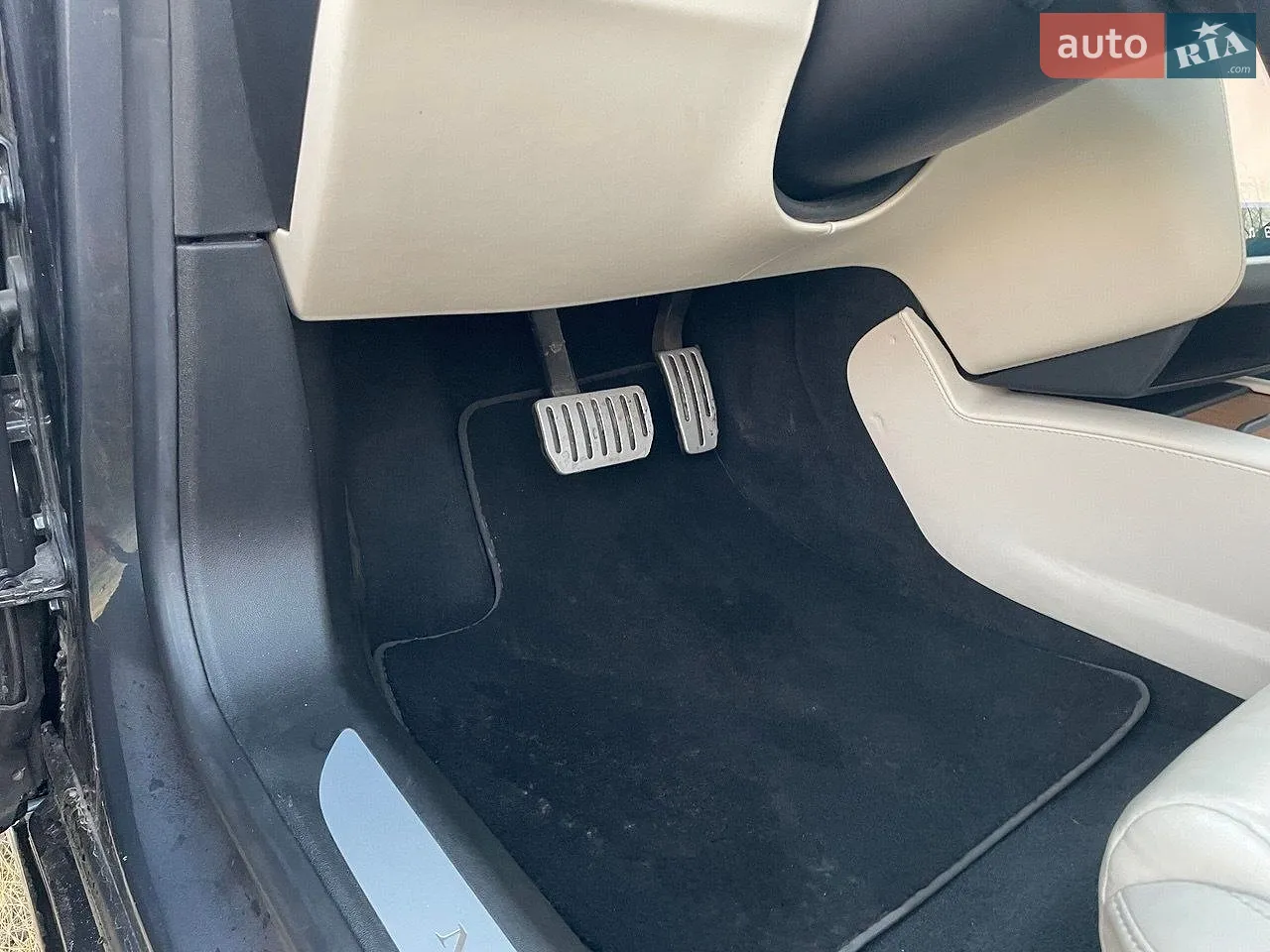 2020 Tesla Model S - мініатюра 10