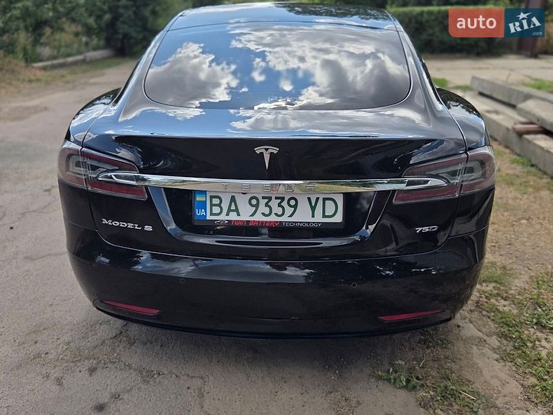 Лифтбек Tesla Model S 2018 в Малой Виске