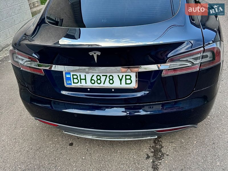 Ліфтбек Tesla Model S 2014 в Одесі