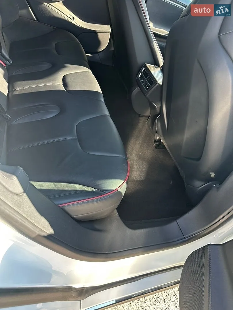 2013 Tesla Model S - мініатюра 32