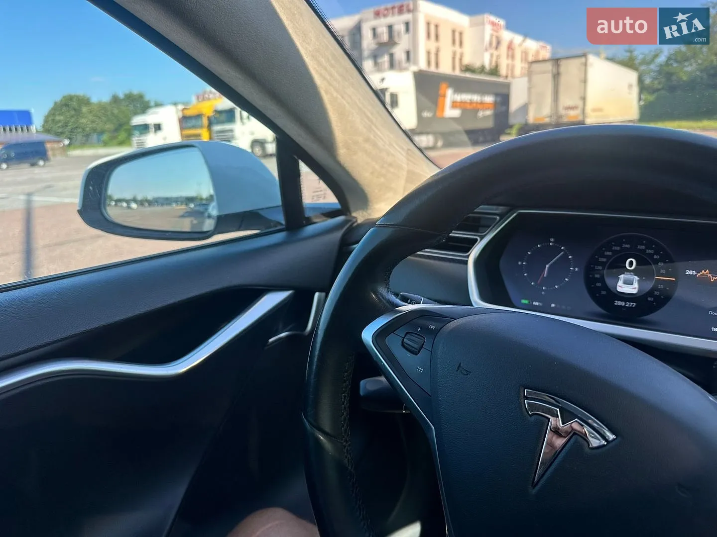 2013 Tesla Model S - мініатюра 30