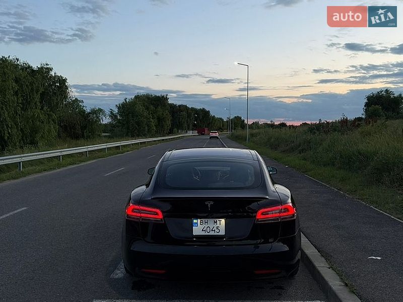 Лифтбек Tesla Model S 2016 в Львове фото 8 Лифтбек Tesla Model S 2016 в Львове