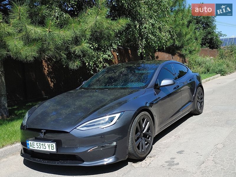 Лифтбек Tesla Model S 2021 в Днепре