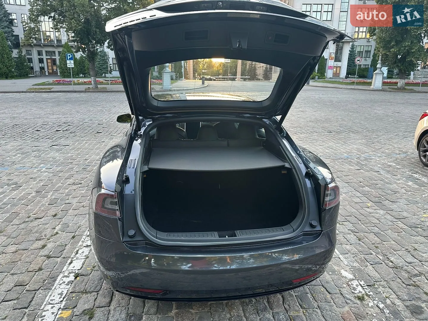 2018 Tesla Model S - мініатюра 15