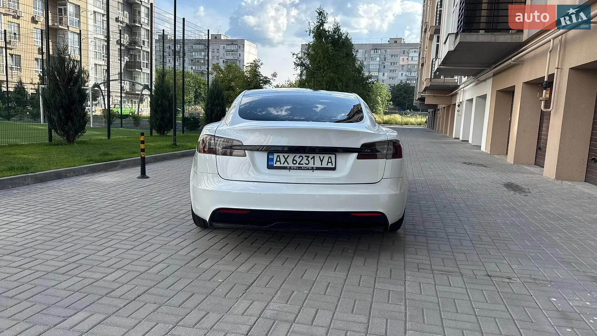 2021 Tesla Model S - мініатюра 9
